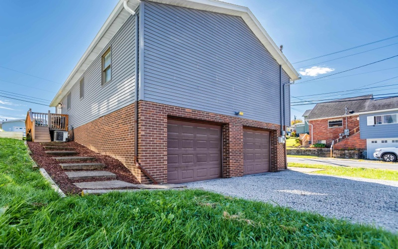 670 Elysian Avenue, Morgantown, West Virginia 26501, 3 Bedrooms Bedrooms, 8 Rooms Rooms,2 BathroomsBathrooms,Single Family Detached,For Sale,Elysian,10162526