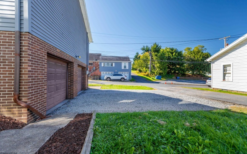 670 Elysian Avenue, Morgantown, West Virginia 26501, 3 Bedrooms Bedrooms, 8 Rooms Rooms,2 BathroomsBathrooms,Single Family Detached,For Sale,Elysian,10162526