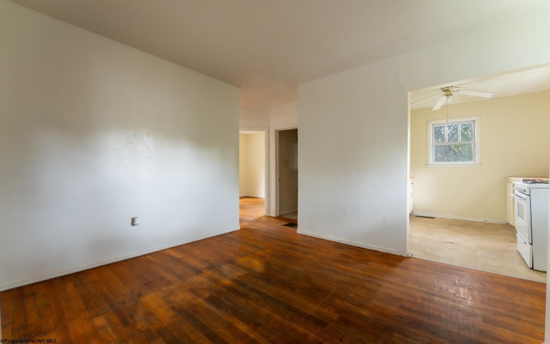 225 WAVERLY Street, Morgantown, West Virginia 26505, 2 Bedrooms Bedrooms, 5 Rooms Rooms,1 BathroomBathrooms,Single Family Detached,For Sale,WAVERLY,10162525