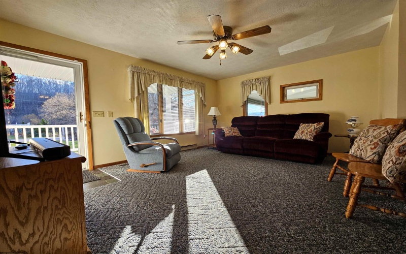 223 Bruce Street, Elkins, West Virginia 26241, 3 Bedrooms Bedrooms, 8 Rooms Rooms,2 BathroomsBathrooms,Single Family Detached,For Sale,Bruce,10162523