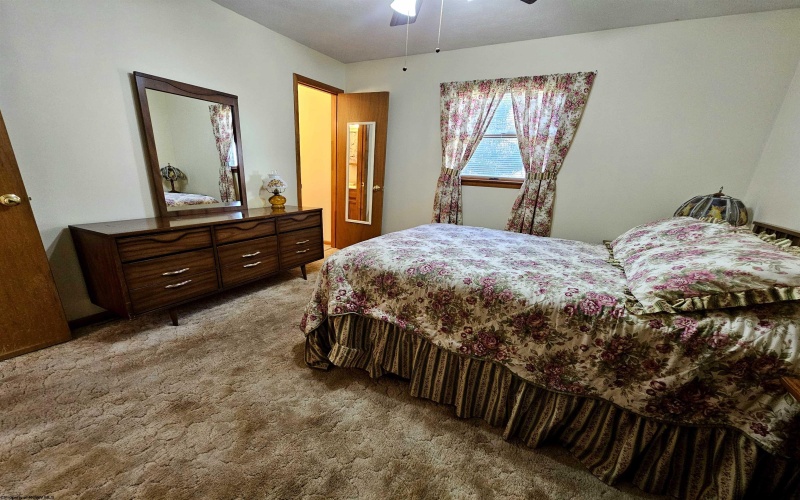 223 Bruce Street, Elkins, West Virginia 26241, 3 Bedrooms Bedrooms, 8 Rooms Rooms,2 BathroomsBathrooms,Single Family Detached,For Sale,Bruce,10162523