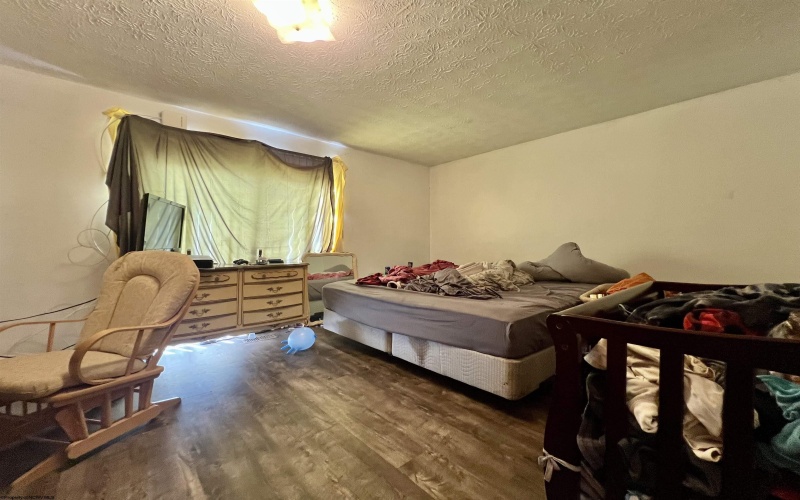 7935 Servia Elmira Road, Duck, West Virginia 25063, 4 Bedrooms Bedrooms, 8 Rooms Rooms,3 BathroomsBathrooms,Single Family Detached,For Sale,Servia Elmira,10162522