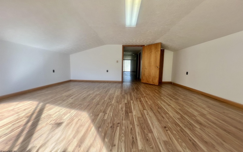 7935 Servia Elmira Road, Duck, West Virginia 25063, 4 Bedrooms Bedrooms, 8 Rooms Rooms,3 BathroomsBathrooms,Single Family Detached,For Sale,Servia Elmira,10162522