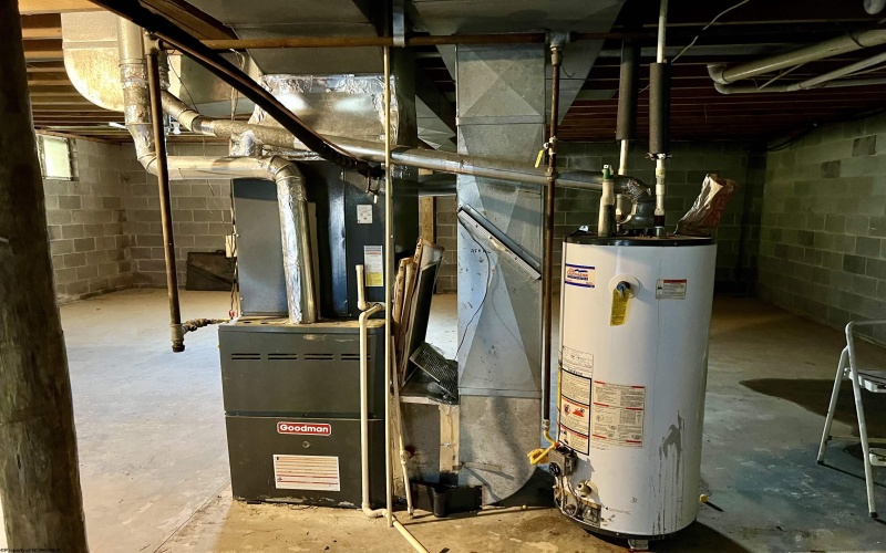 7935 Servia Elmira Road, Duck, West Virginia 25063, 4 Bedrooms Bedrooms, 8 Rooms Rooms,3 BathroomsBathrooms,Single Family Detached,For Sale,Servia Elmira,10162522