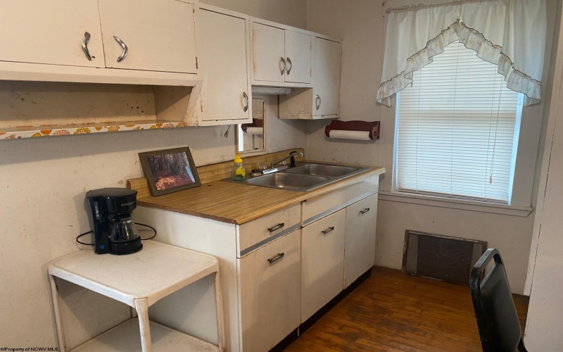 114 Alpena Gap Road, Bowden, West Virginia 26254, 2 Bedrooms Bedrooms, 4 Rooms Rooms,1 BathroomBathrooms,Single Family Detached,For Sale,Alpena Gap,10162520