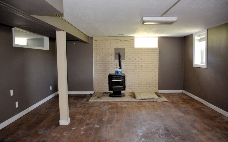 56 Hampton Drive, Parsons, West Virginia 26287, 3 Bedrooms Bedrooms, 6 Rooms Rooms,1 BathroomBathrooms,Single Family Detached,For Sale,Hampton,10161076