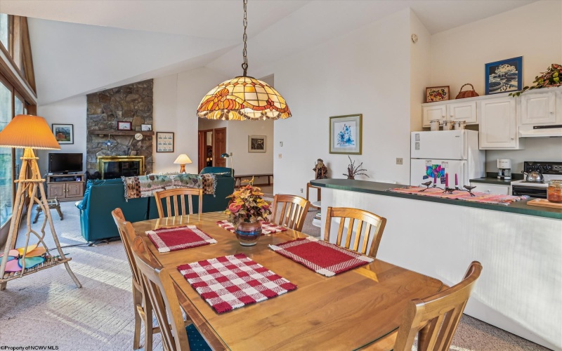 96 Sunfish Court, Davis, West Virginia 26260, 3 Bedrooms Bedrooms, 6 Rooms Rooms,2 BathroomsBathrooms,Single Family Detached,For Sale,Sunfish,10162546