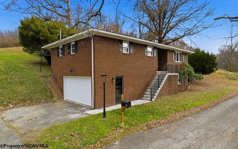 69 Celtic Drive, Clarksburg, West Virginia 26301, 4 Bedrooms Bedrooms, 6 Rooms Rooms,2 BathroomsBathrooms,Single Family Detached,For Sale,Celtic,10162528 69 Celtic Drive, Clarksburg, West Virginia 26301, 4 Bedrooms Bedrooms, 6 Rooms Rooms,2 BathroomsBathrooms,Single Family Detached,For Sale,Celtic,10162528