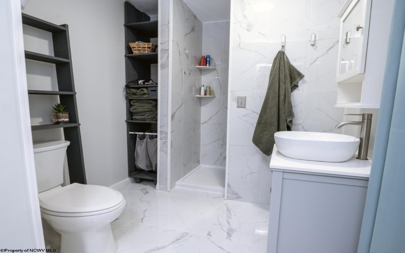 250 Del Dew Drive, Bridgeport, West Virginia 26330, 2 Bedrooms Bedrooms, 8 Rooms Rooms,2 BathroomsBathrooms,Single Family Detached,For Sale,Del Dew,10162529 250 Del Dew Drive, Bridgeport, West Virginia 26330, 2 Bedrooms Bedrooms, 8 Rooms Rooms,2 BathroomsBathrooms,Single Family Detached,For Sale,Del Dew,10162529