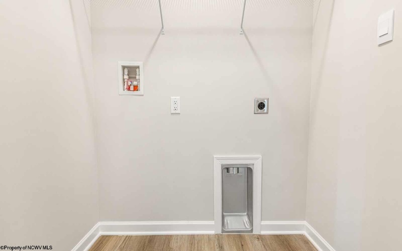 773 Mulligan Court, Maidsville, West Virginia 26541, 3 Bedrooms Bedrooms, 5 Rooms Rooms,2 BathroomsBathrooms,Single Family Attached,For Sale,Mulligan,10162544