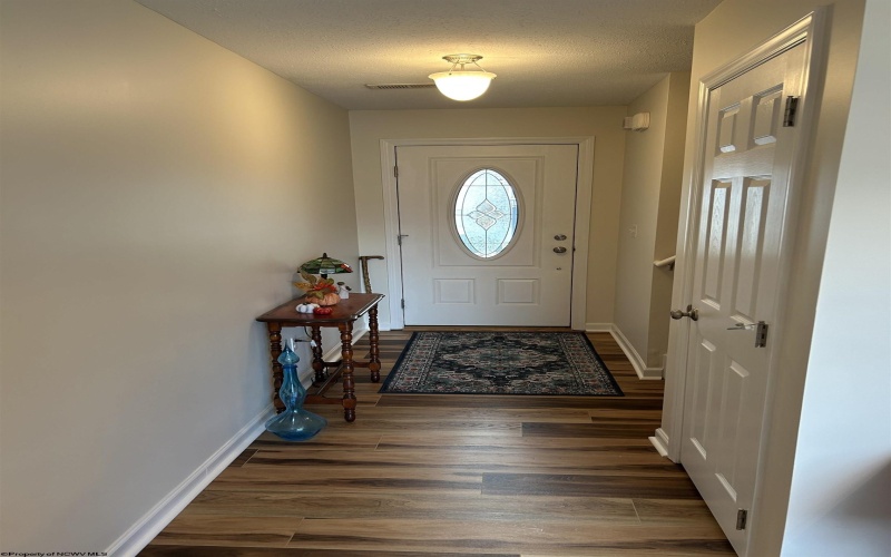 405 Cimarron Place, Morgantown, West Virginia 26508, 2 Bedrooms Bedrooms, 5 Rooms Rooms,2 BathroomsBathrooms,Single Family Attached,For Sale,Cimarron,10162538