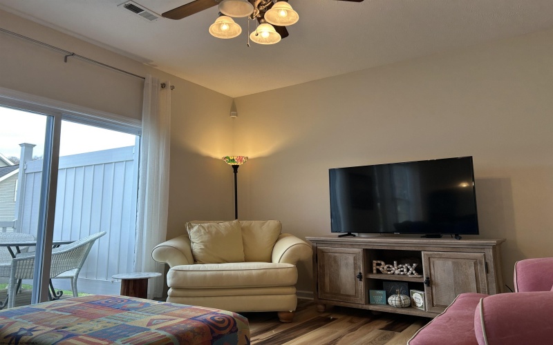 405 Cimarron Place, Morgantown, West Virginia 26508, 2 Bedrooms Bedrooms, 5 Rooms Rooms,2 BathroomsBathrooms,Single Family Attached,For Sale,Cimarron,10162538