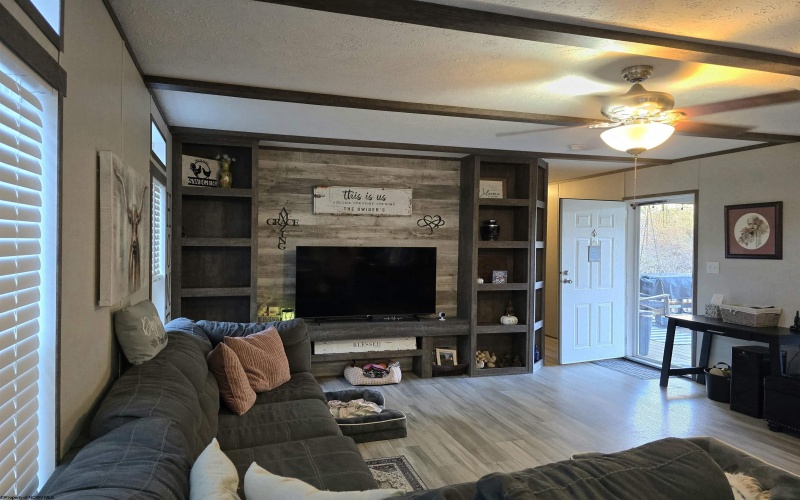 803 Bennetts Run Road, Lumberport, West Virginia 26386, 3 Bedrooms Bedrooms, 8 Rooms Rooms,2 BathroomsBathrooms,Single Family Detached,For Sale,Bennetts Run,10162535 803 Bennetts Run Road, Lumberport, West Virginia 26386, 3 Bedrooms Bedrooms, 8 Rooms Rooms,2 BathroomsBathrooms,Single Family Detached,For Sale,Bennetts Run,10162535