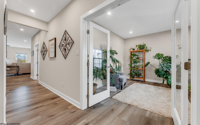 215 Falling Water Lane, Morgantown, West Virginia 26508, 4 Bedrooms Bedrooms, 10 Rooms Rooms,3 BathroomsBathrooms,Single Family Detached,For Sale,Falling Water,10162541