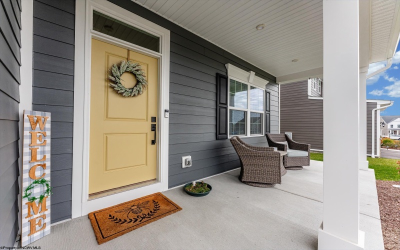 215 Falling Water Lane, Morgantown, West Virginia 26508, 4 Bedrooms Bedrooms, 10 Rooms Rooms,3 BathroomsBathrooms,Single Family Detached,For Sale,Falling Water,10162541