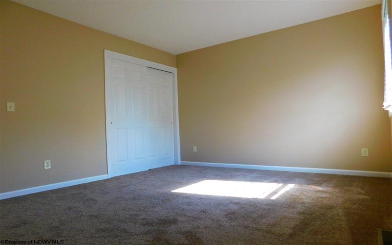 54 Barrington Court, Bridgeport, West Virginia 26330, 3 Bedrooms Bedrooms, 8 Rooms Rooms,3 BathroomsBathrooms,Residential Rentals,For Rent,Barrington,10162530 54 Barrington Court, Bridgeport, West Virginia 26330, 3 Bedrooms Bedrooms, 8 Rooms Rooms,3 BathroomsBathrooms,Residential Rentals,For Rent,Barrington,10162530