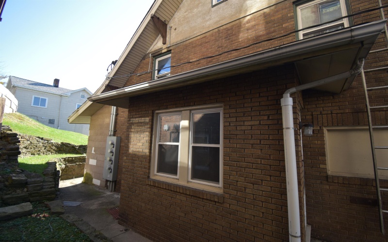 662 Spruce Street, Morgantown, West Virginia 26505, 3 Bedrooms Bedrooms, 5 Rooms Rooms,1 BathroomBathrooms,Residential Rentals,For Rent,Spruce,10162533 662 Spruce Street, Morgantown, West Virginia 26505, 3 Bedrooms Bedrooms, 5 Rooms Rooms,1 BathroomBathrooms,Residential Rentals,For Rent,Spruce,10162533
