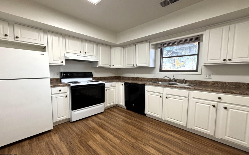 1092 Willowdale Road, Morgantown, West Virginia 26505, 3 Bedrooms Bedrooms, 5 Rooms Rooms,3 BathroomsBathrooms,Residential Rentals,For Rent,Willowdale,10162537 1092 Willowdale Road, Morgantown, West Virginia 26505, 3 Bedrooms Bedrooms, 5 Rooms Rooms,3 BathroomsBathrooms,Residential Rentals,For Rent,Willowdale,10162537