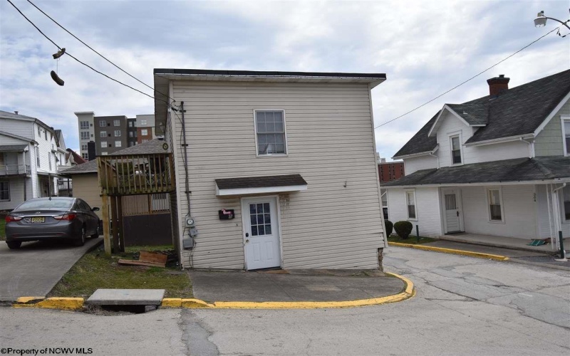 308 4th Street, Morgantown, West Virginia 26505, 2 Bedrooms Bedrooms, 4 Rooms Rooms,1 BathroomBathrooms,Residential Rentals,For Rent,4th,10162540 308 4th Street, Morgantown, West Virginia 26505, 2 Bedrooms Bedrooms, 4 Rooms Rooms,1 BathroomBathrooms,Residential Rentals,For Rent,4th,10162540