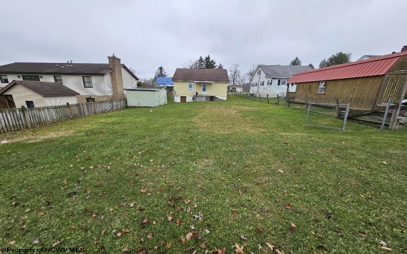 61 Leo Menendez Drive, Spelter, West Virginia 26438, 2 Bedrooms Bedrooms, 4 Rooms Rooms,1 BathroomBathrooms,Single Family Detached,For Sale,Leo Menendez,10162547