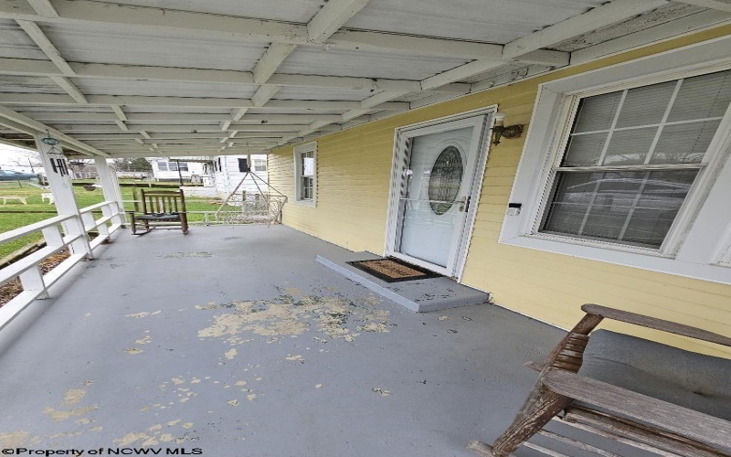 61 Leo Menendez Drive, Spelter, West Virginia 26438, 2 Bedrooms Bedrooms, 4 Rooms Rooms,1 BathroomBathrooms,Single Family Detached,For Sale,Leo Menendez,10162547