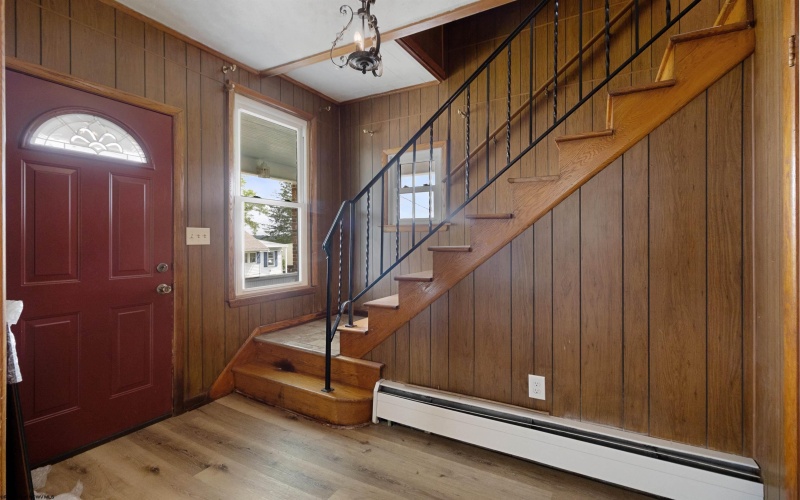 117 Newton Avenue, Bridgeport, West Virginia 26330, 3 Bedrooms Bedrooms, 5 Rooms Rooms,1 BathroomBathrooms,Single Family Detached,For Sale,Newton,10160105