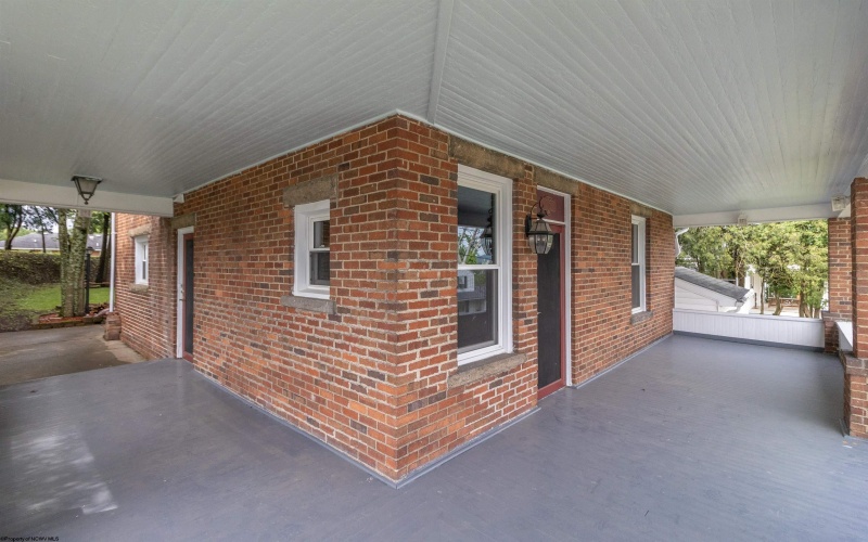 117 Newton Avenue, Bridgeport, West Virginia 26330, 3 Bedrooms Bedrooms, 5 Rooms Rooms,1 BathroomBathrooms,Single Family Detached,For Sale,Newton,10160105