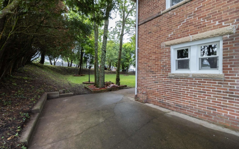 117 Newton Avenue, Bridgeport, West Virginia 26330, 3 Bedrooms Bedrooms, 5 Rooms Rooms,1 BathroomBathrooms,Single Family Detached,For Sale,Newton,10160105