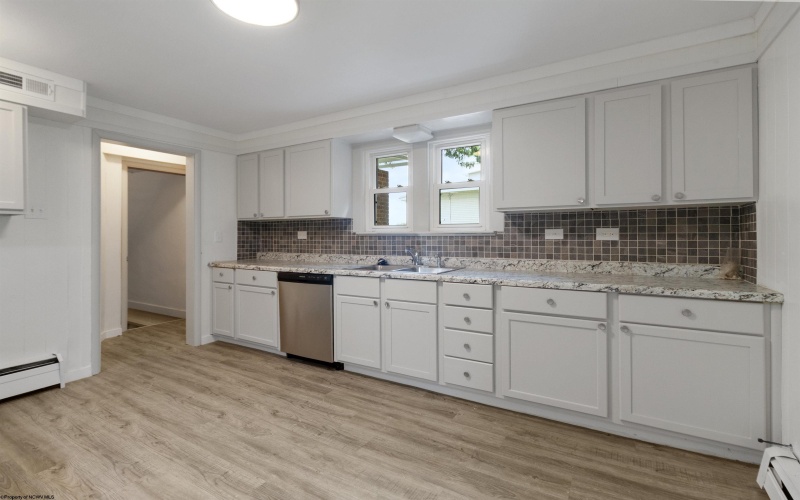 117 Newton Avenue, Bridgeport, West Virginia 26330, 3 Bedrooms Bedrooms, 5 Rooms Rooms,1 BathroomBathrooms,Single Family Detached,For Sale,Newton,10160105