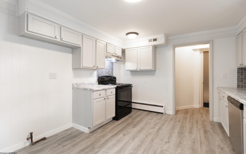 117 Newton Avenue, Bridgeport, West Virginia 26330, 3 Bedrooms Bedrooms, 5 Rooms Rooms,1 BathroomBathrooms,Single Family Detached,For Sale,Newton,10160105