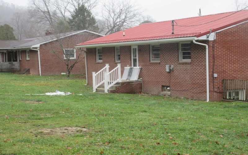 YELLOW BIRD Street, Parsons, West Virginia 26287, 3 Bedrooms Bedrooms, 6 Rooms Rooms,1 BathroomBathrooms,Single Family Detached,For Sale,YELLOW BIRD,10162559
