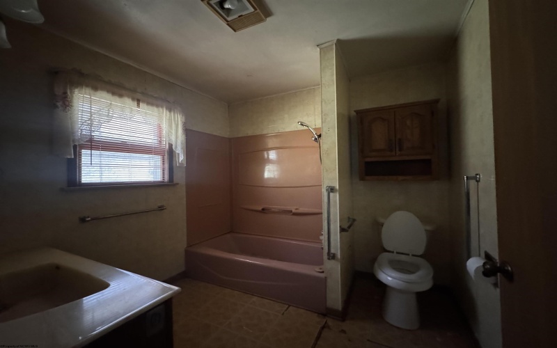 5961 Fairmont Road, Rivesville, West Virginia 26558-8, 2 Bedrooms Bedrooms, 5 Rooms Rooms,1 BathroomBathrooms,Single Family Detached,For Sale,Fairmont,10162551