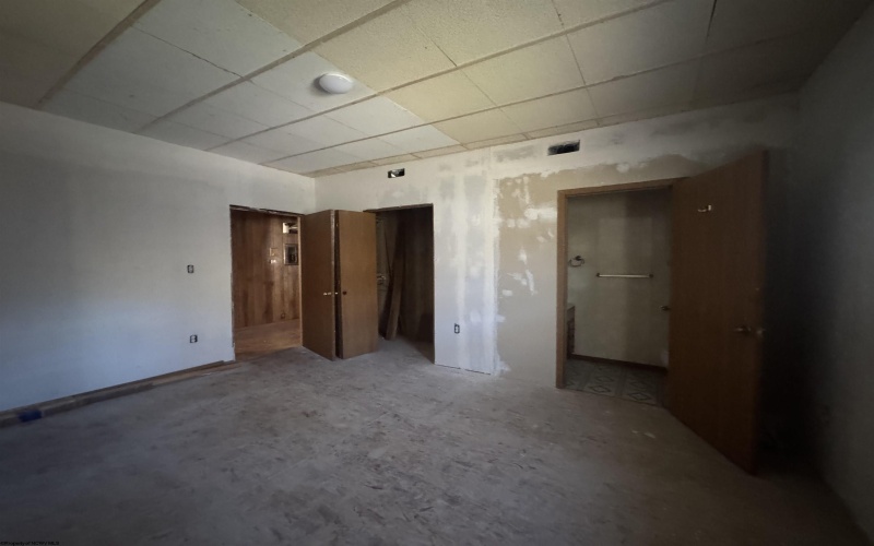 5961 Fairmont Road, Rivesville, West Virginia 26558-8, 2 Bedrooms Bedrooms, 5 Rooms Rooms,1 BathroomBathrooms,Single Family Detached,For Sale,Fairmont,10162551