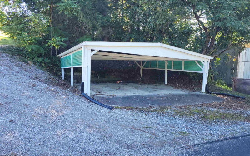 376 Simpson Street, Clarksburg, West Virginia 26301-0000, 2 Bedrooms Bedrooms, 6 Rooms Rooms,1 BathroomBathrooms,Single Family Detached,For Sale,Simpson,10162550