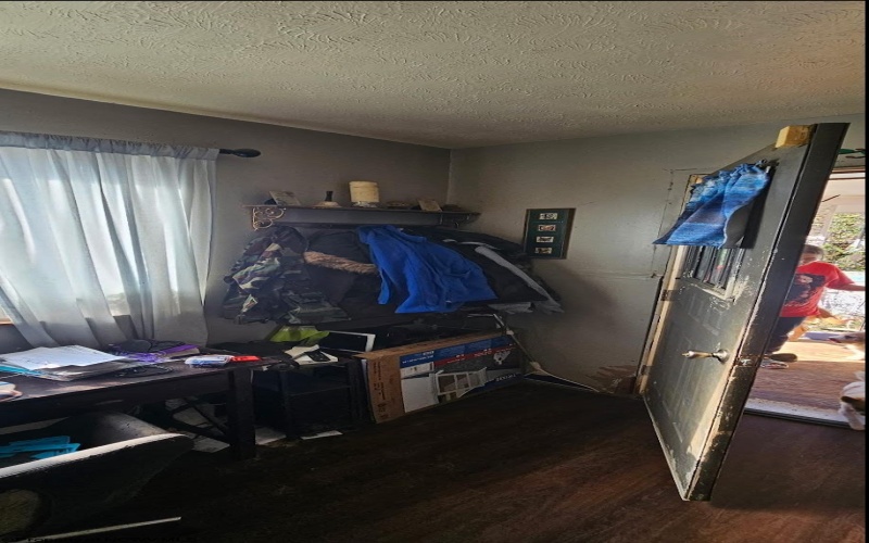 107 Kelly Street, Clendenin, West Virginia 25045, 3 Bedrooms Bedrooms, 5 Rooms Rooms,2 BathroomsBathrooms,Single Family Detached,For Sale,Kelly,10162556