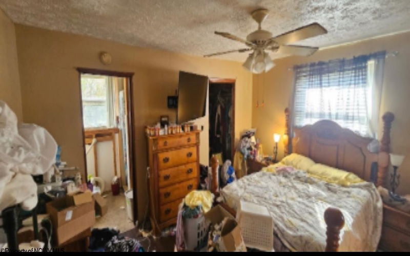 107 Kelly Street, Clendenin, West Virginia 25045, 3 Bedrooms Bedrooms, 5 Rooms Rooms,2 BathroomsBathrooms,Single Family Detached,For Sale,Kelly,10162556