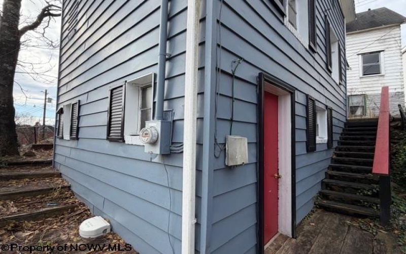1013 Fay Street, Fairmont, West Virginia 26554, 1 Bedroom Bedrooms, 4 Rooms Rooms,1 BathroomBathrooms,Single Family Detached,For Sale,Fay,10162560