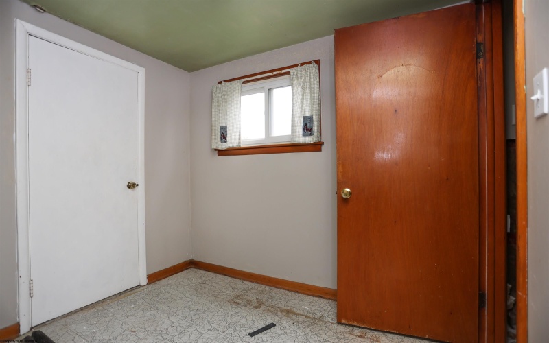 8264 Powell Avenue, Stonewood, West Virginia 26301, 2 Bedrooms Bedrooms, 5 Rooms Rooms,1 BathroomBathrooms,Single Family Detached,For Sale,Powell,10162567 8264 Powell Avenue, Stonewood, West Virginia 26301, 2 Bedrooms Bedrooms, 5 Rooms Rooms,1 BathroomBathrooms,Single Family Detached,For Sale,Powell,10162567