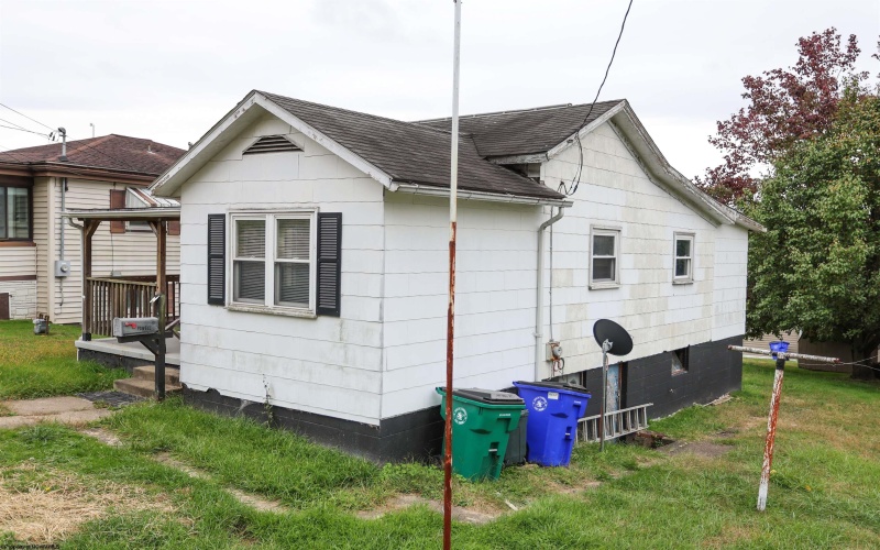 8264 Powell Avenue, Stonewood, West Virginia 26301, 2 Bedrooms Bedrooms, 5 Rooms Rooms,1 BathroomBathrooms,Single Family Detached,For Sale,Powell,10162567 8264 Powell Avenue, Stonewood, West Virginia 26301, 2 Bedrooms Bedrooms, 5 Rooms Rooms,1 BathroomBathrooms,Single Family Detached,For Sale,Powell,10162567