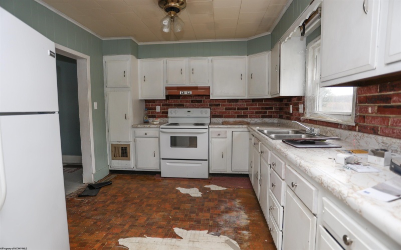 8264 Powell Avenue, Stonewood, West Virginia 26301, 2 Bedrooms Bedrooms, 5 Rooms Rooms,1 BathroomBathrooms,Single Family Detached,For Sale,Powell,10162567 8264 Powell Avenue, Stonewood, West Virginia 26301, 2 Bedrooms Bedrooms, 5 Rooms Rooms,1 BathroomBathrooms,Single Family Detached,For Sale,Powell,10162567