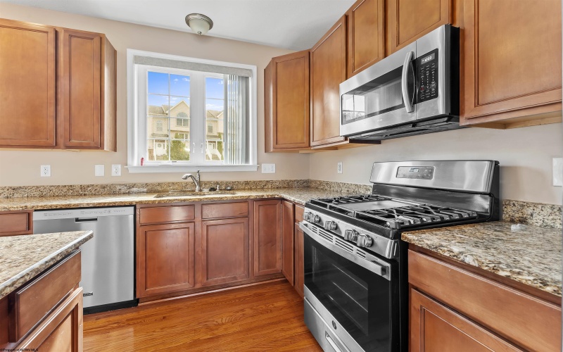 415 St. Andrews Drive, Morgantown, West Virginia 26508, 4 Bedrooms Bedrooms, 8 Rooms Rooms,3 BathroomsBathrooms,Single Family Attached,For Sale,St. Andrews,10162561