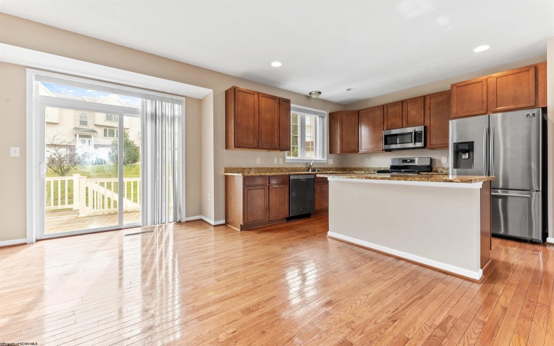 415 St. Andrews Drive, Morgantown, West Virginia 26508, 4 Bedrooms Bedrooms, 8 Rooms Rooms,3 BathroomsBathrooms,Single Family Attached,For Sale,St. Andrews,10162561