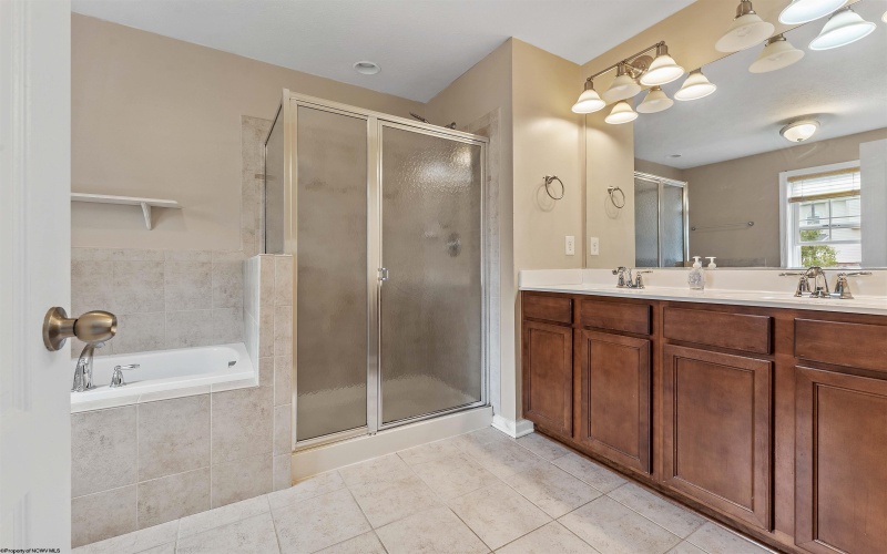 415 St. Andrews Drive, Morgantown, West Virginia 26508, 4 Bedrooms Bedrooms, 8 Rooms Rooms,3 BathroomsBathrooms,Single Family Attached,For Sale,St. Andrews,10162561