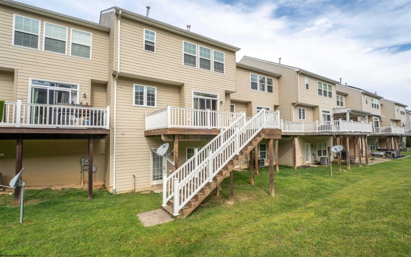 415 St. Andrews Drive, Morgantown, West Virginia 26508, 4 Bedrooms Bedrooms, 8 Rooms Rooms,3 BathroomsBathrooms,Single Family Attached,For Sale,St. Andrews,10162561