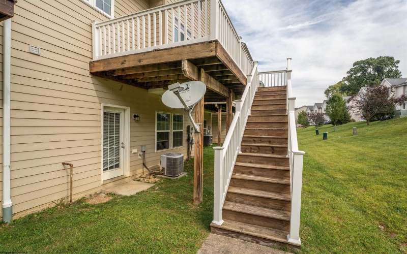 415 St. Andrews Drive, Morgantown, West Virginia 26508, 4 Bedrooms Bedrooms, 8 Rooms Rooms,3 BathroomsBathrooms,Single Family Attached,For Sale,St. Andrews,10162561