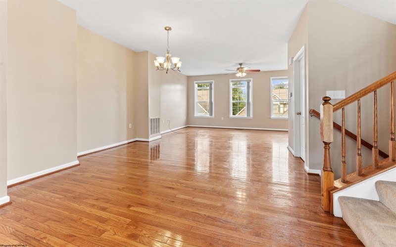 415 St. Andrews Drive, Morgantown, West Virginia 26508, 4 Bedrooms Bedrooms, 8 Rooms Rooms,3 BathroomsBathrooms,Single Family Attached,For Sale,St. Andrews,10162561