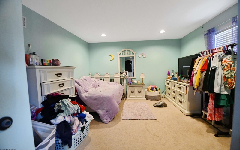 84 Allen Drive, Bruceton Mills, West Virginia 26525, 3 Bedrooms Bedrooms, 8 Rooms Rooms,2 BathroomsBathrooms,Single Family Detached,For Sale,Allen,10162564