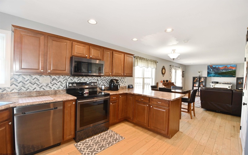 84 Allen Drive, Bruceton Mills, West Virginia 26525, 3 Bedrooms Bedrooms, 8 Rooms Rooms,2 BathroomsBathrooms,Single Family Detached,For Sale,Allen,10162564