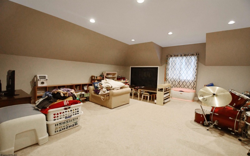 84 Allen Drive, Bruceton Mills, West Virginia 26525, 3 Bedrooms Bedrooms, 8 Rooms Rooms,2 BathroomsBathrooms,Single Family Detached,For Sale,Allen,10162564