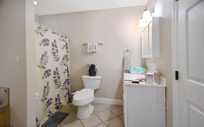 84 Allen Drive, Bruceton Mills, West Virginia 26525, 3 Bedrooms Bedrooms, 8 Rooms Rooms,2 BathroomsBathrooms,Single Family Detached,For Sale,Allen,10162564